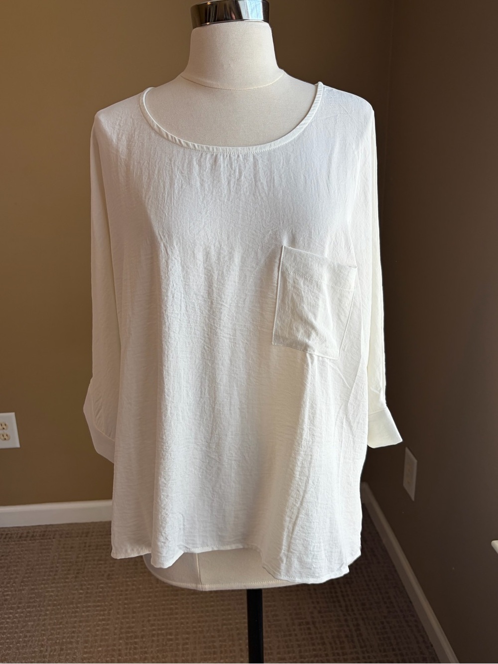 She + Sky Off White Pocket Front Top, Medium, NWT, Minimalist Lagenlook Coastal
